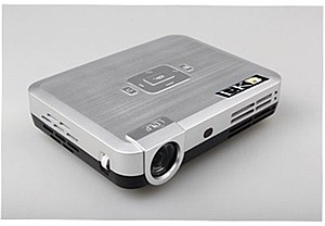 ���� EKB DPM-S10 WXGA 600 Lumens