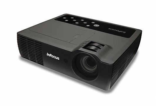 ���� /����  InFocus IN1118HD Full HD 2400 Lumens