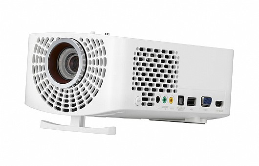 ����  ��������� LG PF1500 Full HD 1500 Lumens