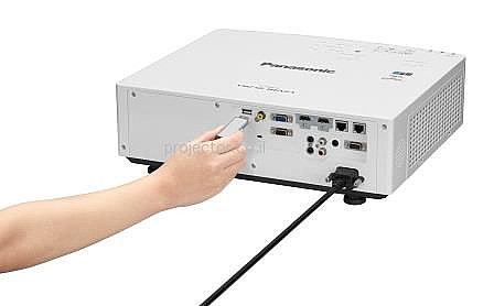 Panasonic PT-VMZ40 