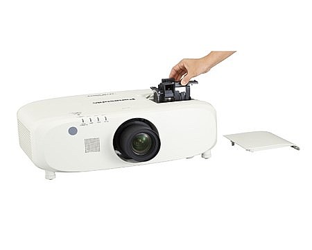 ����, PANASONIC PT-EW640ZE WXGA 5800 Lumens