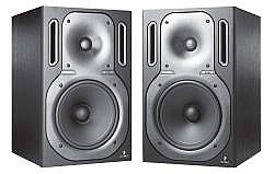 זוג מוניטורים אולפניים מוגברים Behringer B2031A 8.75" 530W זוג מוניטורים אולפניים מוגברים Behringer B2031A 8.75" 530W